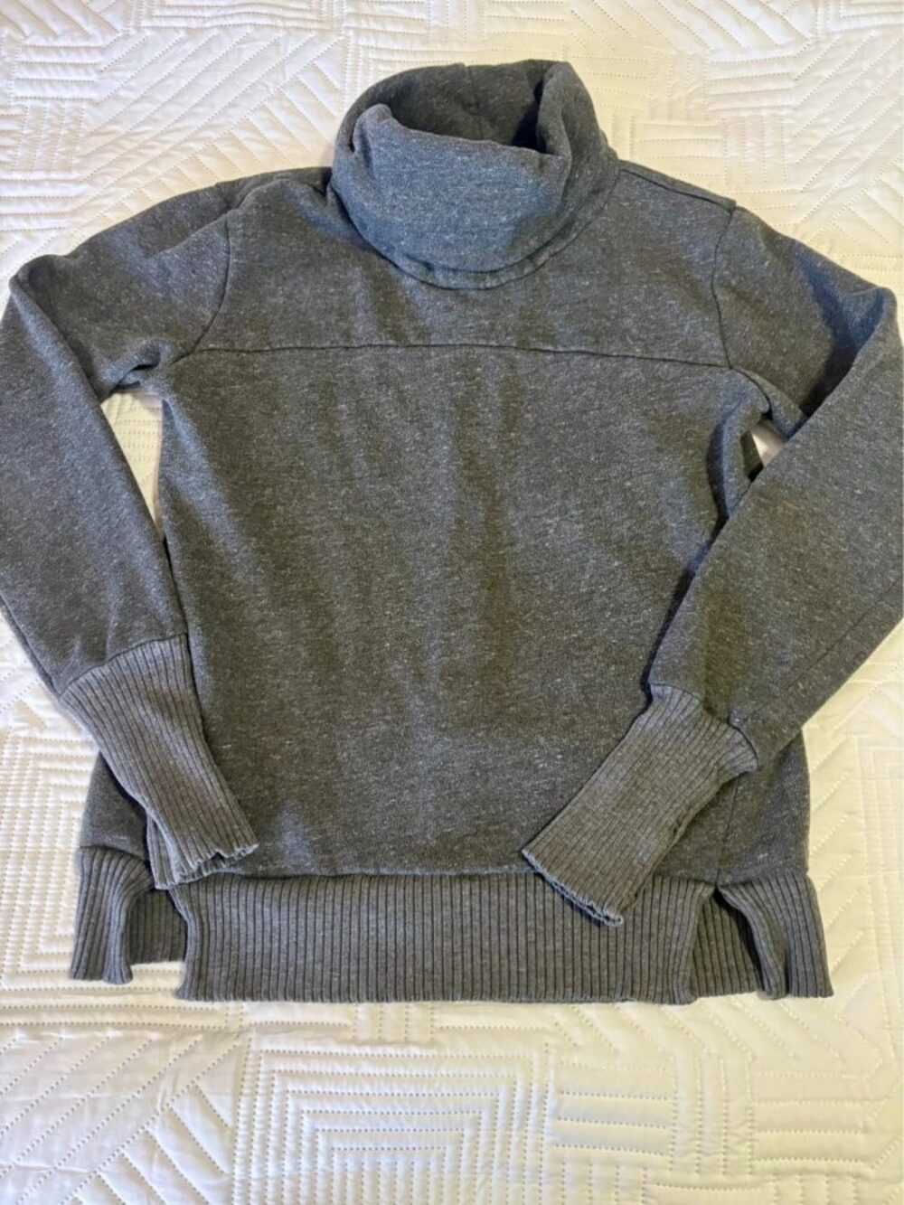 Alo Yoga Haze Funnel Neck Sweatshirt